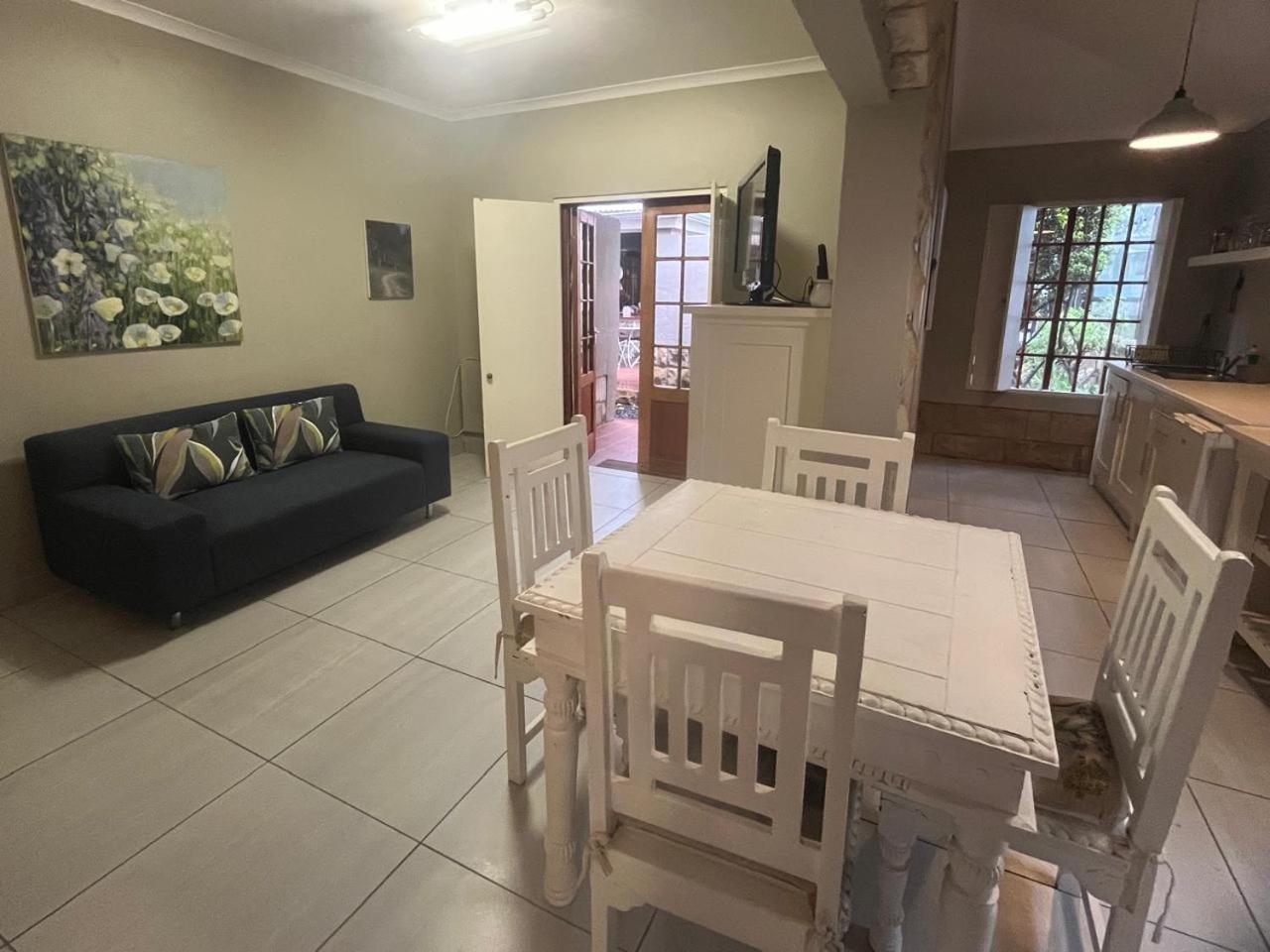 By The Way Guesthouse Clarens Exteriér fotografie